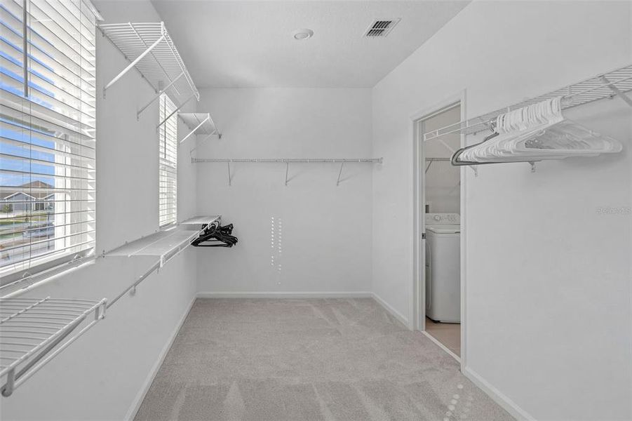 Spacious, unfurnished interior of a new home in Wellness Ridge, Clermont (Image 25).