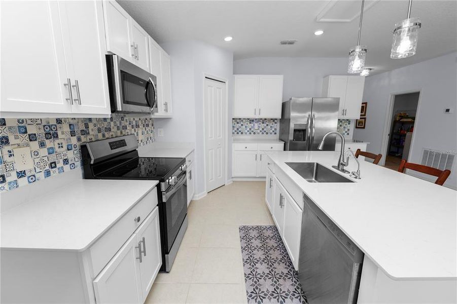 Furnished interior view inside a new home in Hunt Club Groves, Lake Wales (Image 18).