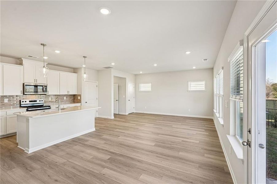 Furnished interior view inside a new home in Hawthorne Station, College Park (Image 12). Furnished interior view inside a new home in Hawthorne Station, College Park (Image 12).