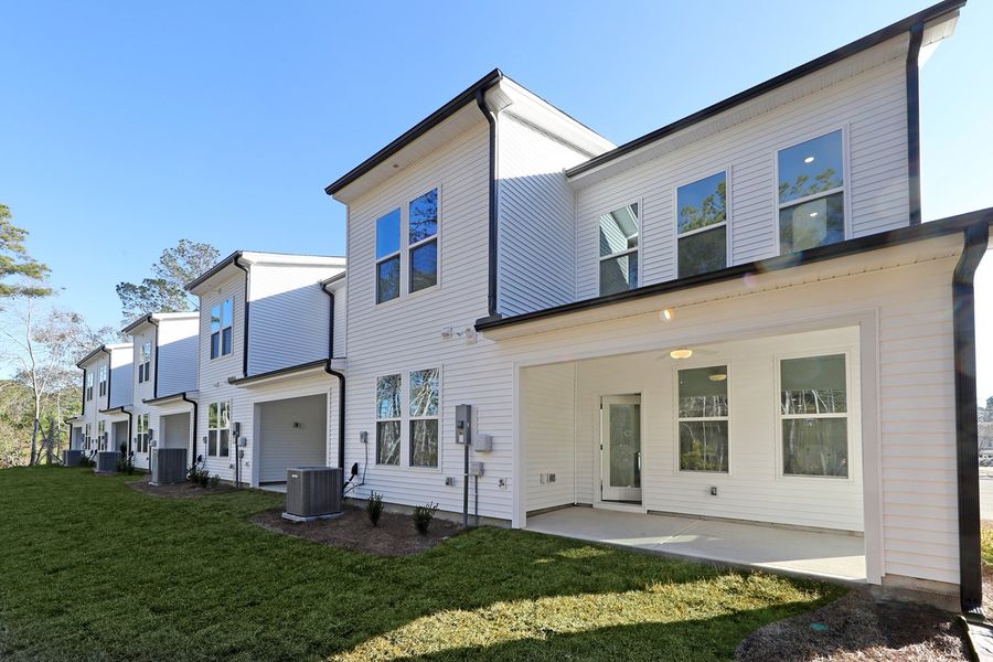 Exterior details and patio area of a home in Bally Castle, Murrells Inlet (Image 21).