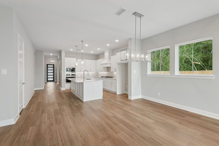 Spacious, unfurnished interior of a new home in ARTAVIA 45' Homesites, Conroe (Image 22).