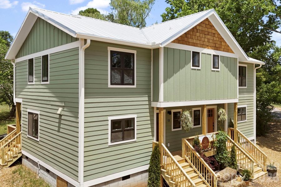Image 37 of a home in .