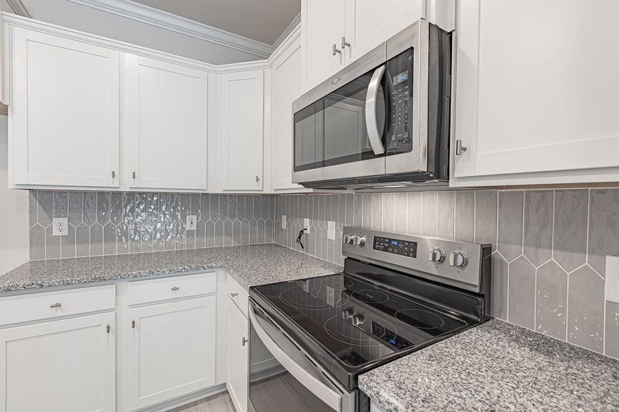 Representative furnished interior of a home built from the Habersham II by Great Southern Homes in Old Charleston Acres, Pelion (Image 12).