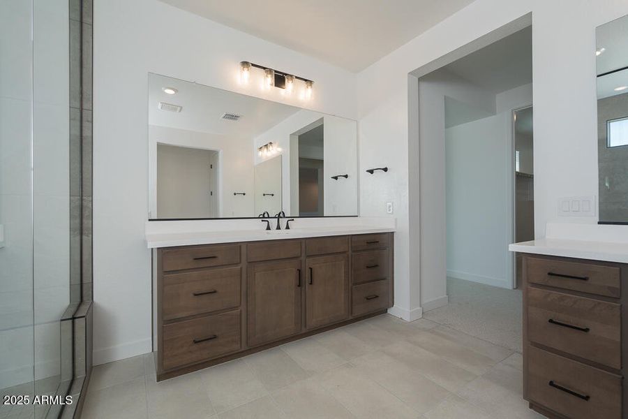 Tri Pointe Terraza 89 - Primary Bathroom