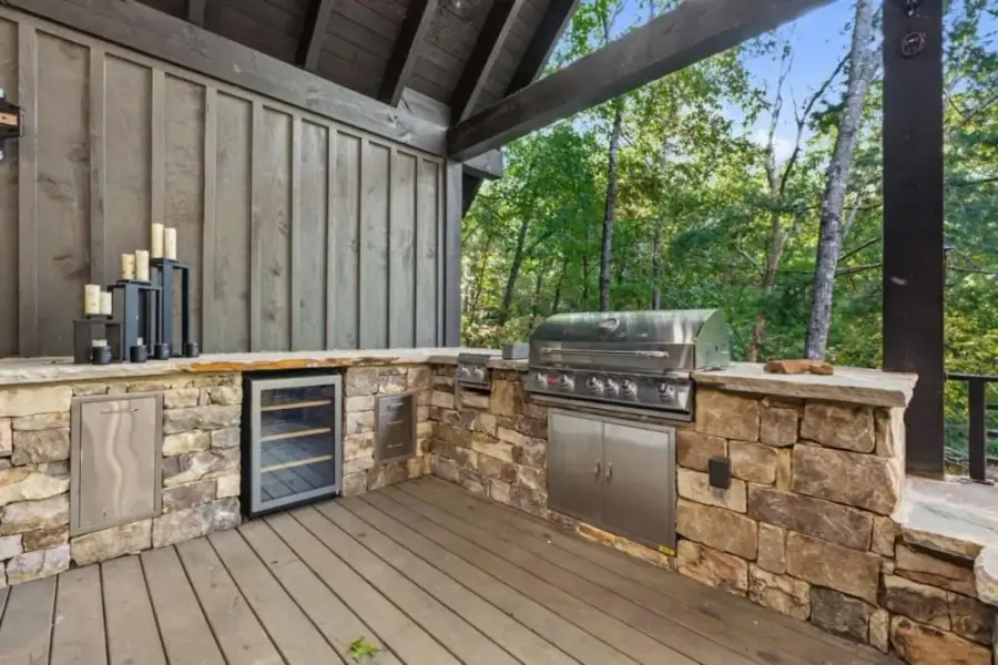 Exterior details and patio area of a home in , Blue Ridge (Image 3).