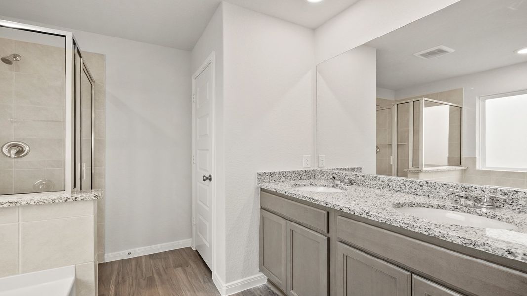 Furnished interior view inside a new home in Swenson Heights, Seguin (Image 9).