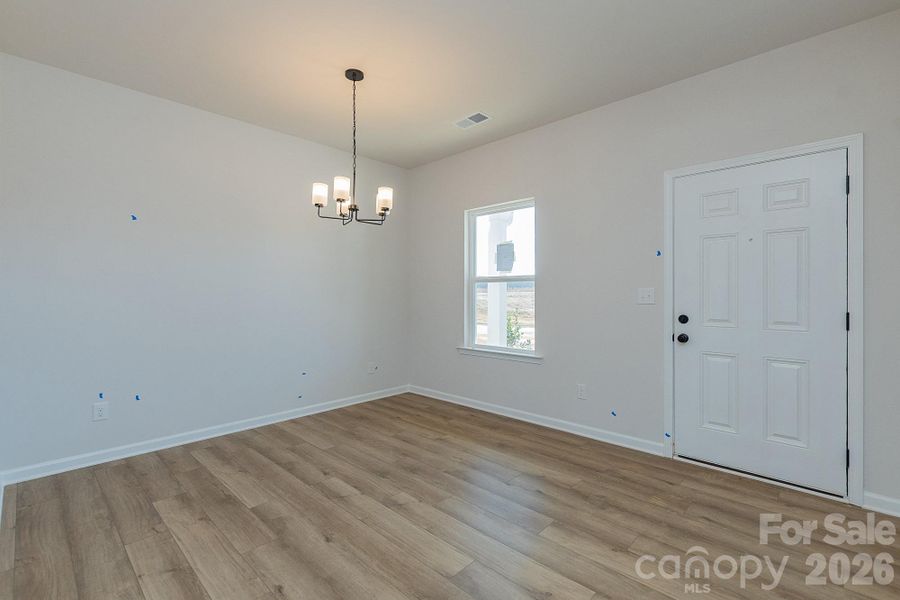 Spacious, unfurnished interior of a new home in Cedar Meadows, Monroe (Image 13).