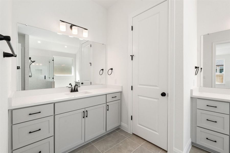 Furnished interior view inside a new home in Persimmon, Buda (Image 8).