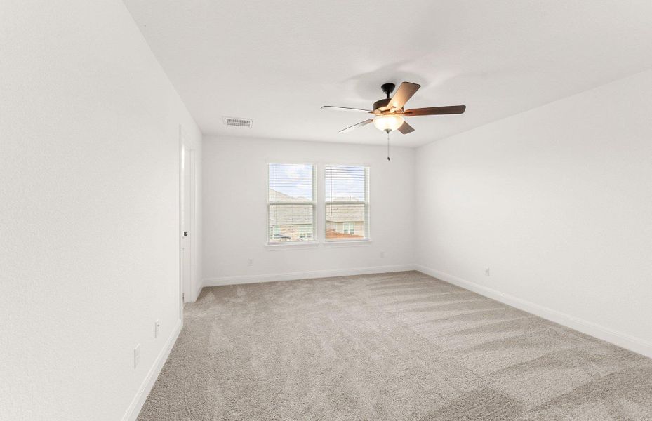 Spacious, unfurnished interior of a new home in Lagos, Manor (Image 12).