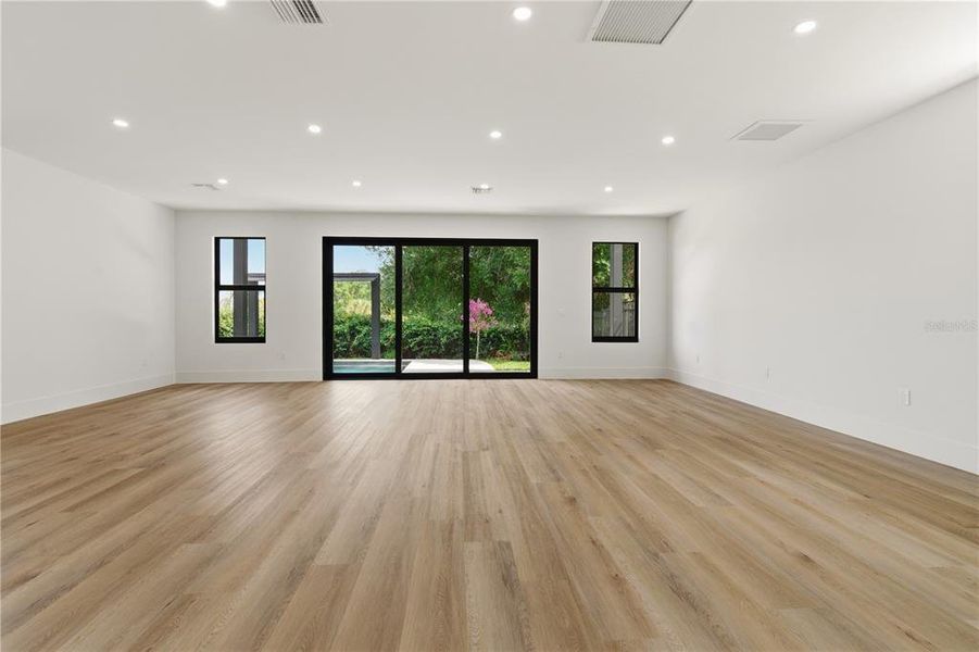 Spacious, unfurnished interior of a new home in , Clermont (Image 49). Spacious, unfurnished interior of a new home in , Clermont (Image 49).