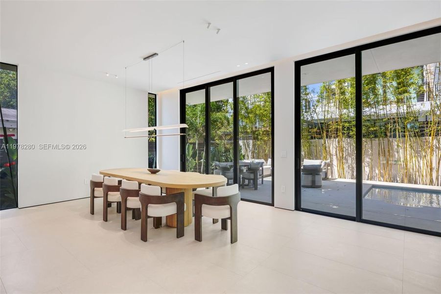 Community amenities in , Miami (Image 27).