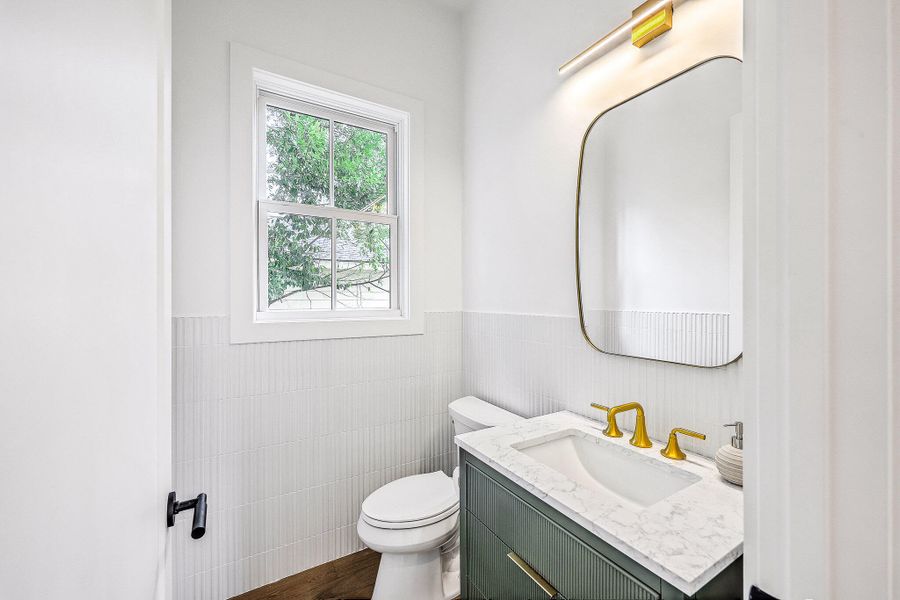 Furnished interior view inside a new home in , Charleston (Image 9).