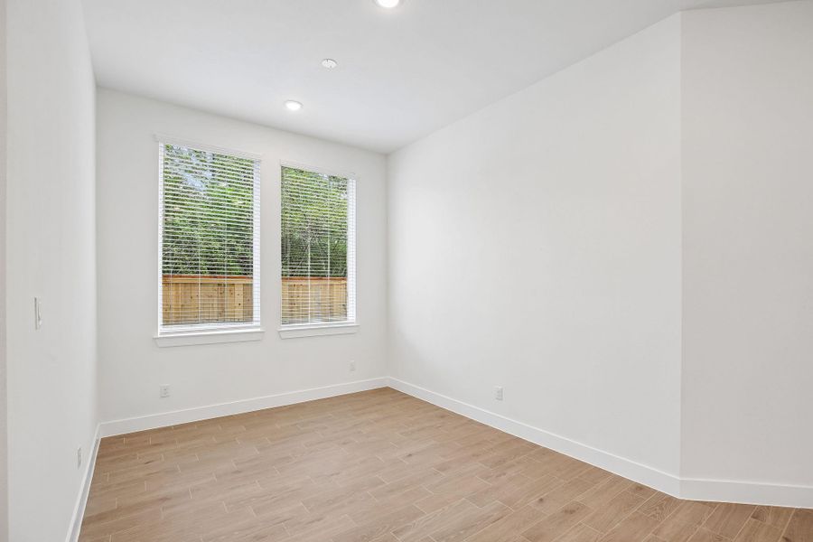 Spacious, unfurnished interior of a new home in Kresston 50's, Montgomery (Image 6). Spacious, unfurnished interior of a new home in Kresston 50's, Montgomery (Image 6).
