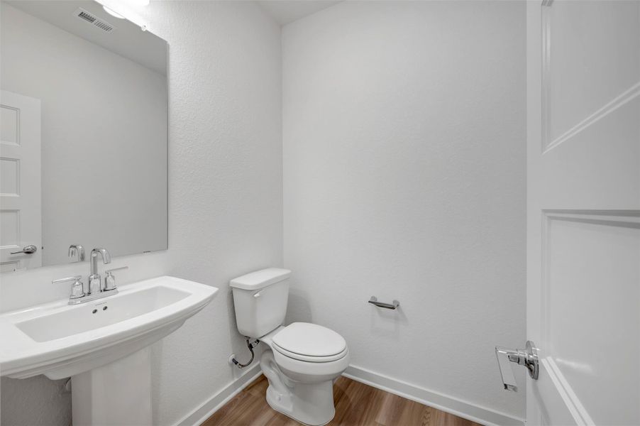 Furnished interior view inside a new home in Wildrye, Waller (Image 17).