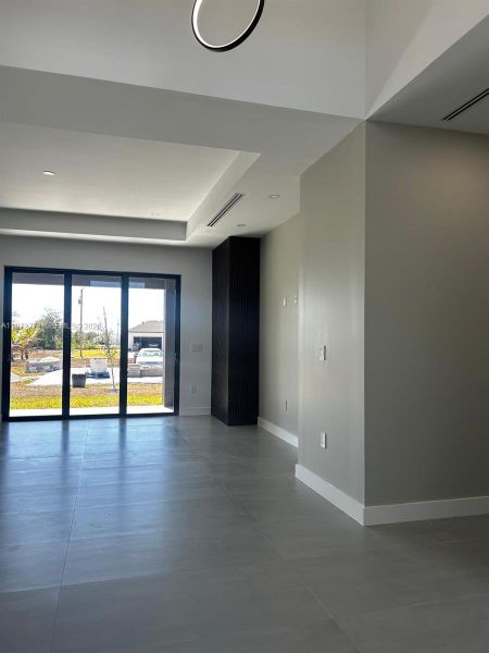 Spacious, unfurnished interior of a new home in , Cape Coral (Image 25). Spacious, unfurnished interior of a new home in , Cape Coral (Image 25).
