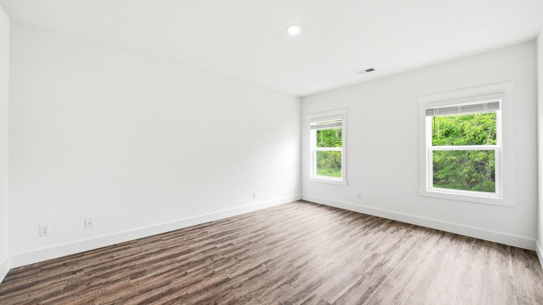 Spacious, unfurnished interior of a new home in Fieldcrest Acres, Blountville (Image 21). Spacious, unfurnished interior of a new home in Fieldcrest Acres, Blountville (Image 21).