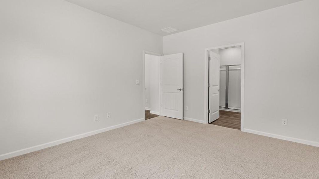 Spacious, unfurnished interior of a new home in South Wind, Union City (Image 19).