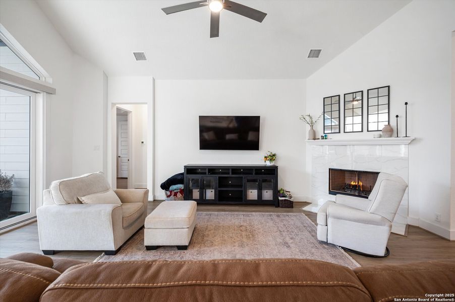Furnished interior view inside a new home in Mesa Western, Cibolo (Image 18).