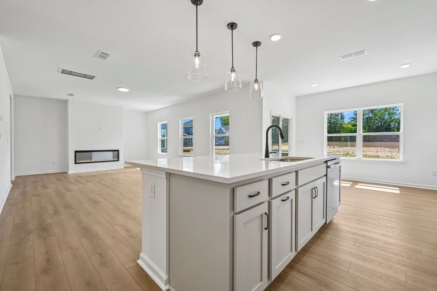 Representative images and renderings are for illustrative purposes. Actual structural options and design finishes of home may vary. Representative images and renderings are for illustrative purposes. Actual structural options and design finishes of home may vary.