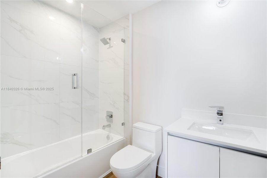 Furnished interior view inside a new home in Aria Reserve, Miami (Image 17). Furnished interior view inside a new home in Aria Reserve, Miami (Image 17).