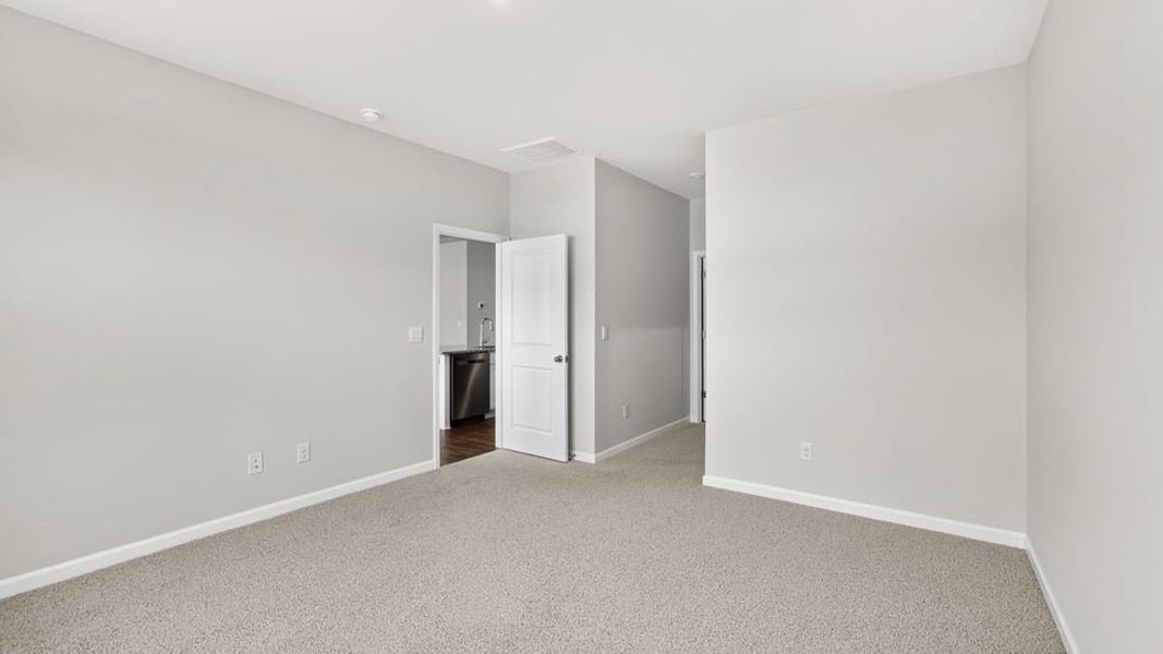 Spacious, unfurnished interior of a new home in Durbin Meadows Traditions, Fountain Inn (Image 26). Spacious, unfurnished interior of a new home in Durbin Meadows Traditions, Fountain Inn (Image 26).