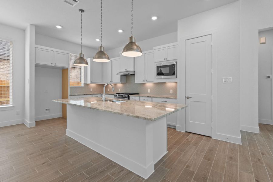 Furnished interior view inside a new home in Attwater, Waller (Image 6).