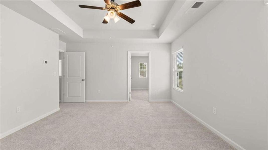 Spacious, unfurnished interior of a new home in Shoal Creek, Hampton (Image 13).