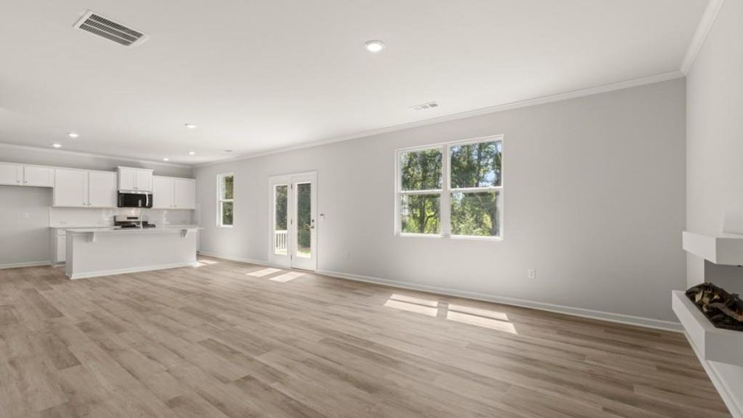 Spacious, unfurnished interior of a new home in Braselton Village, Braselton (Image 16).