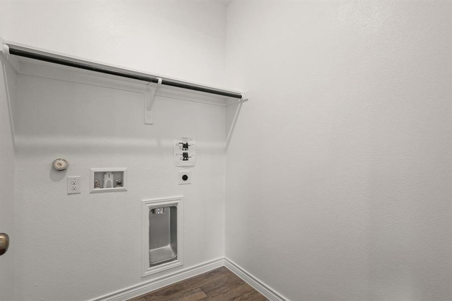 Spacious, unfurnished interior of a new home in Burgess Meadows, Cleburne (Image 19). Spacious, unfurnished interior of a new home in Burgess Meadows, Cleburne (Image 19).