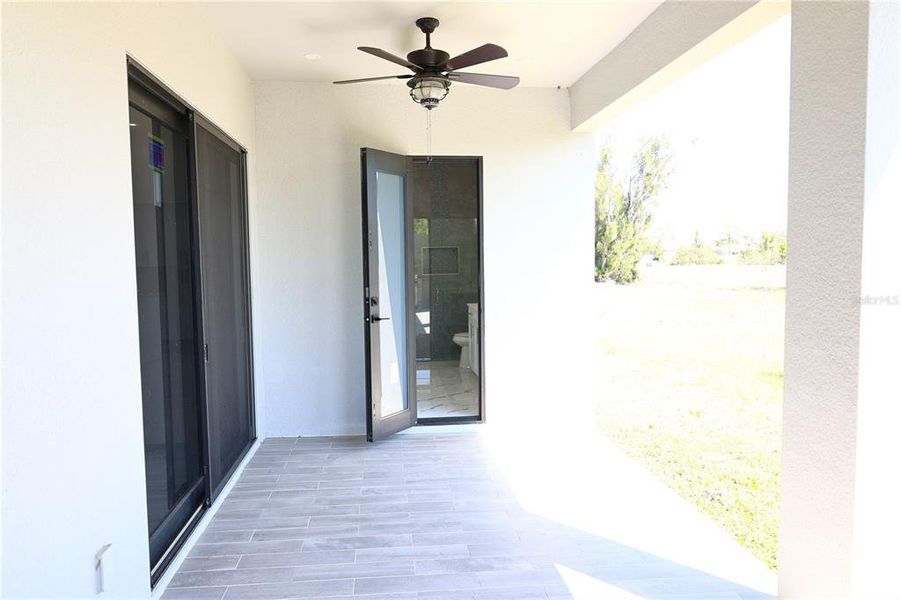 Spacious, unfurnished interior of a new home in , Cape Coral (Image 40). Spacious, unfurnished interior of a new home in , Cape Coral (Image 40).