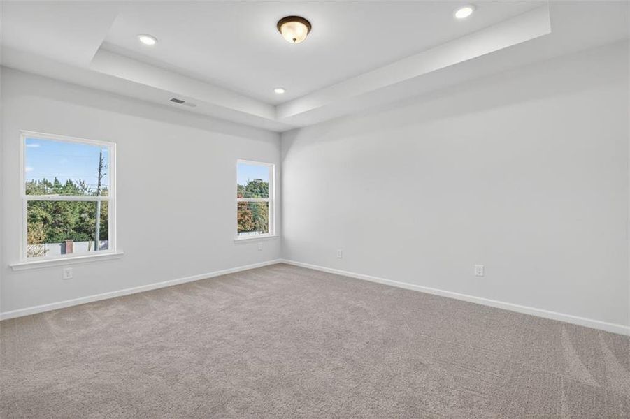 Spacious, unfurnished interior of a new home in Franklin Manor, Lawrenceville (Image 39).