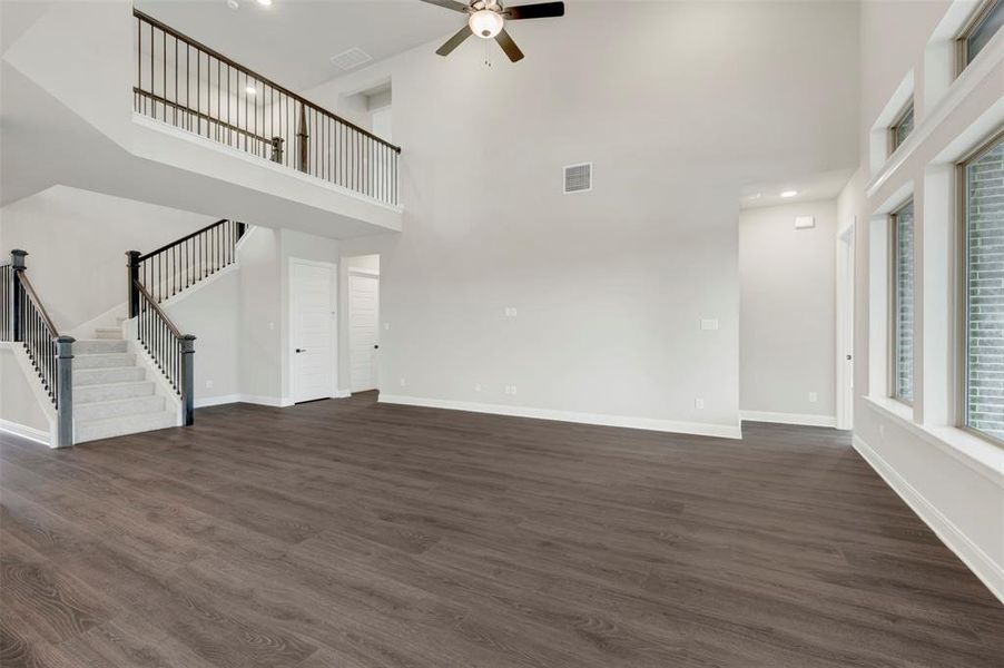 Spacious, unfurnished interior of a new home in The Ridge at Northlake, Northlake (Image 18).