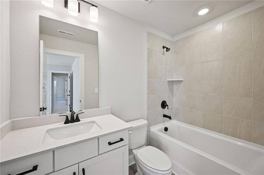 Furnished interior view inside a new home in , Braselton (Image 16).