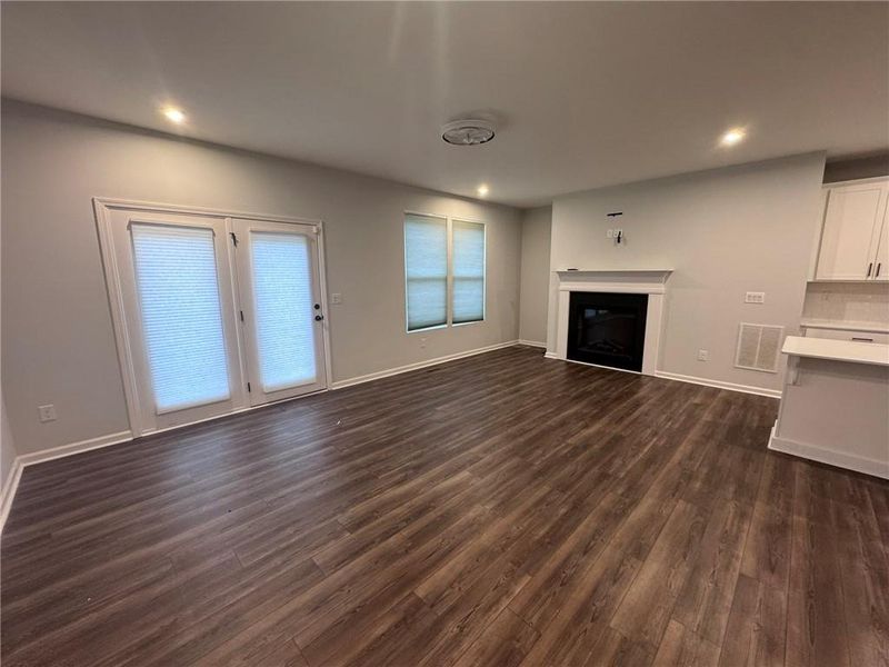 Spacious, unfurnished interior of a new home in , Atlanta (Image 41).