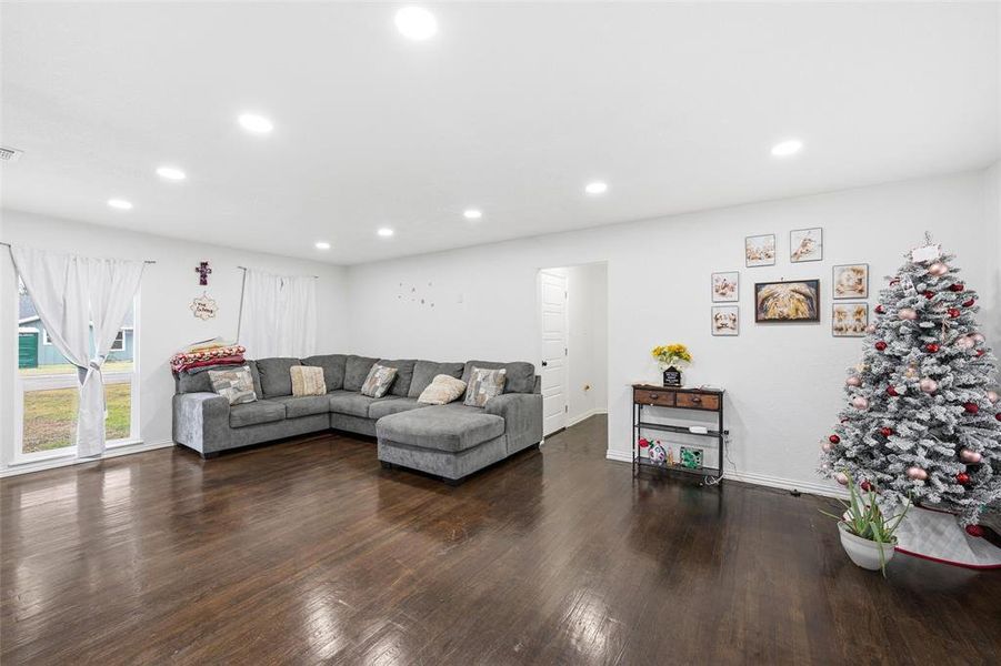 Furnished interior view inside a new home in , Hillsboro (Image 9).