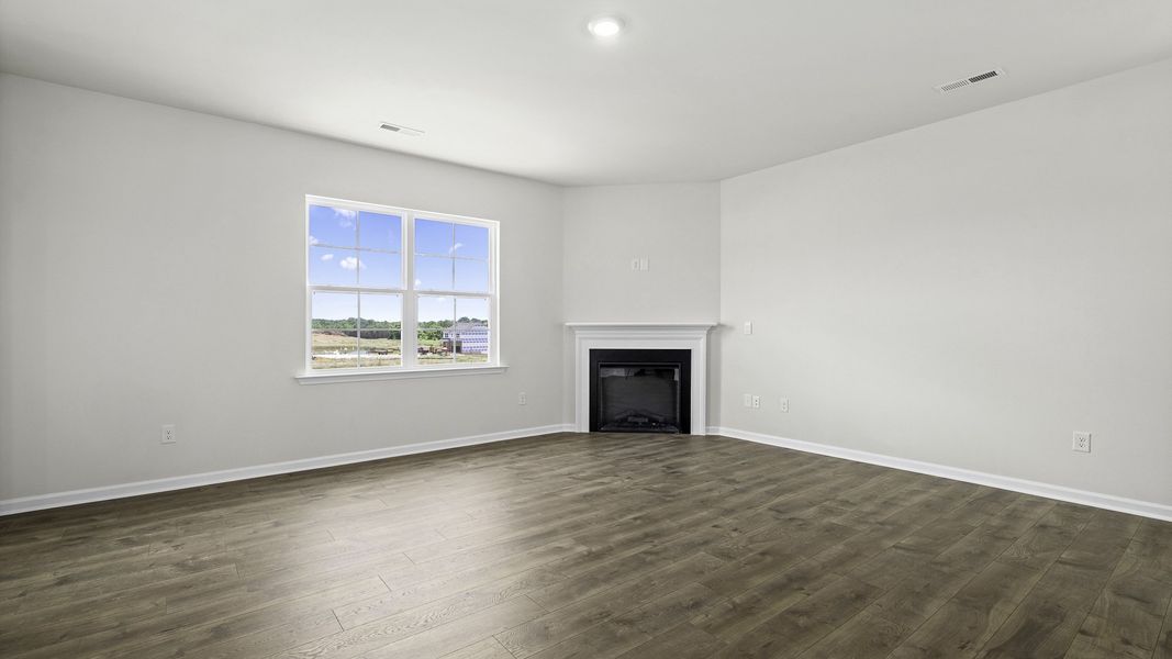Spacious, unfurnished interior of a new home in The Landing at Summerhaven, Mebane (Image 10).