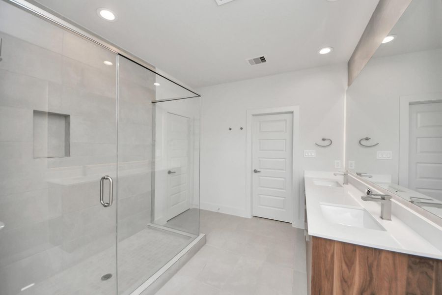 HOME IS UNDER CONSTRUCTION. PHOTOS ARE OF THE MODEL HOMES WITH THE SAME FLOOR PLAN AND SELECTIONS