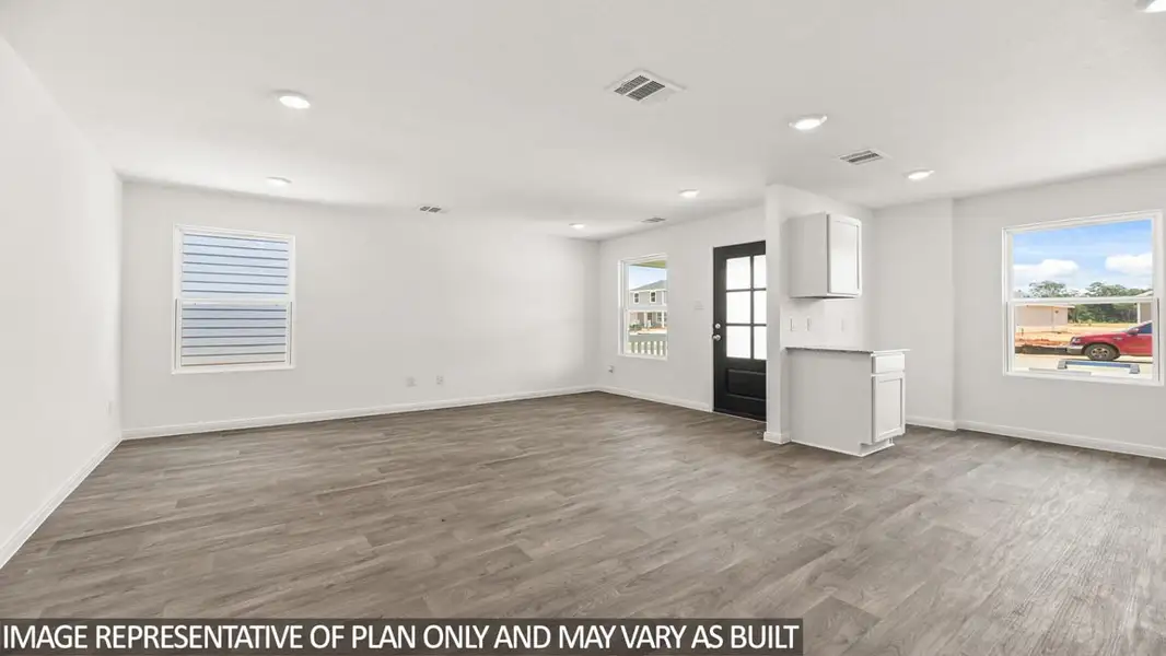 Spacious, unfurnished interior of a new home in Cartwright Mays, Crandall (Image 6).