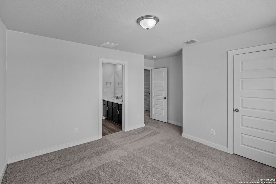 Spacious, unfurnished interior of a new home in August Fields, New Braunfels (Image 24). Spacious, unfurnished interior of a new home in August Fields, New Braunfels (Image 24).