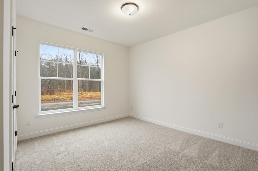 Spacious, unfurnished interior of a new home in Rone Creek, Waxhaw (Image 40).