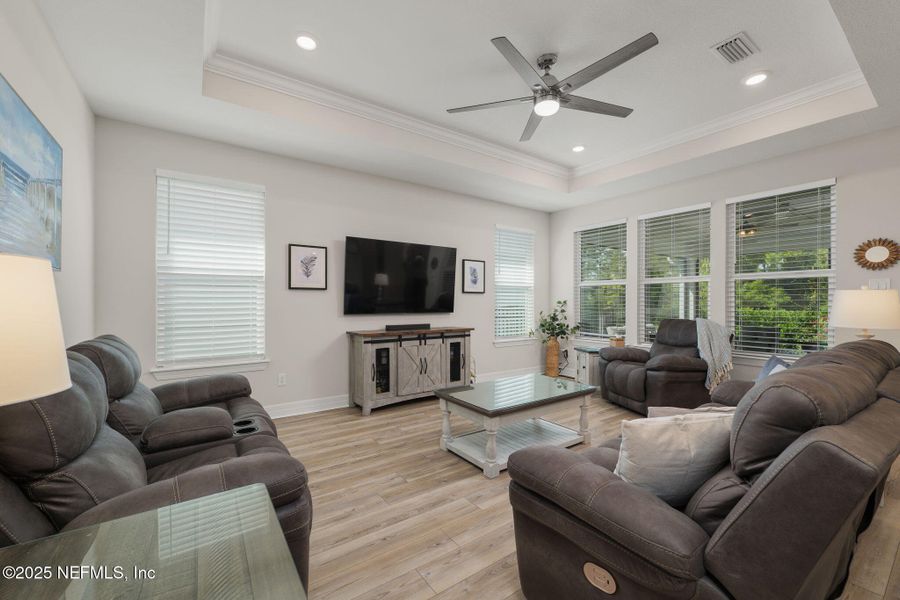 Furnished interior view inside a new home in Del Webb Nocatee, Ponte Vedra (Image 39).