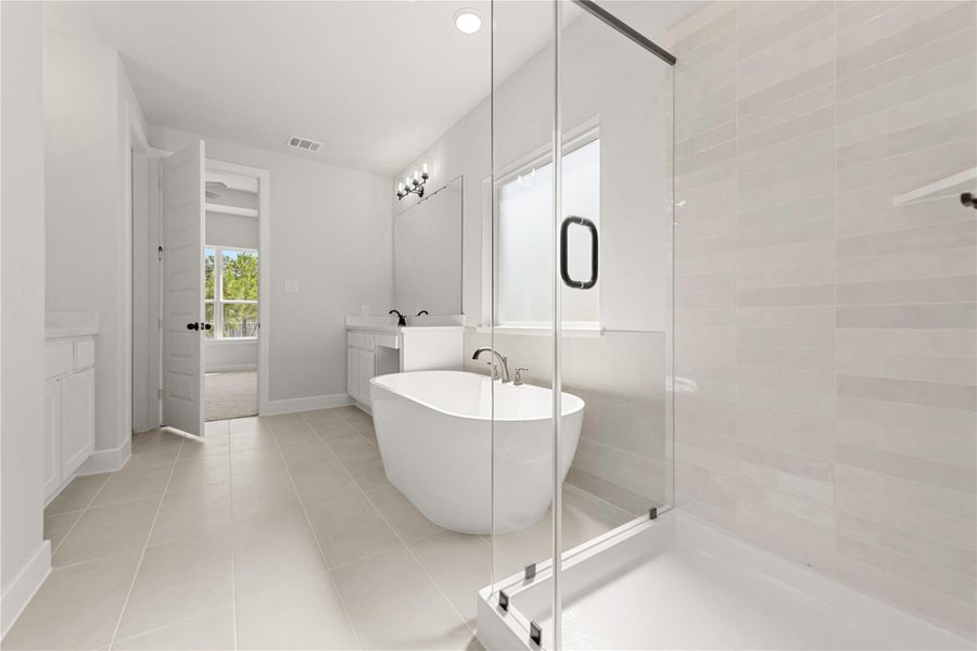 Representative image. Features, specifications, selections and colors may vary. Representative image. Features, specifications, selections and colors may vary.