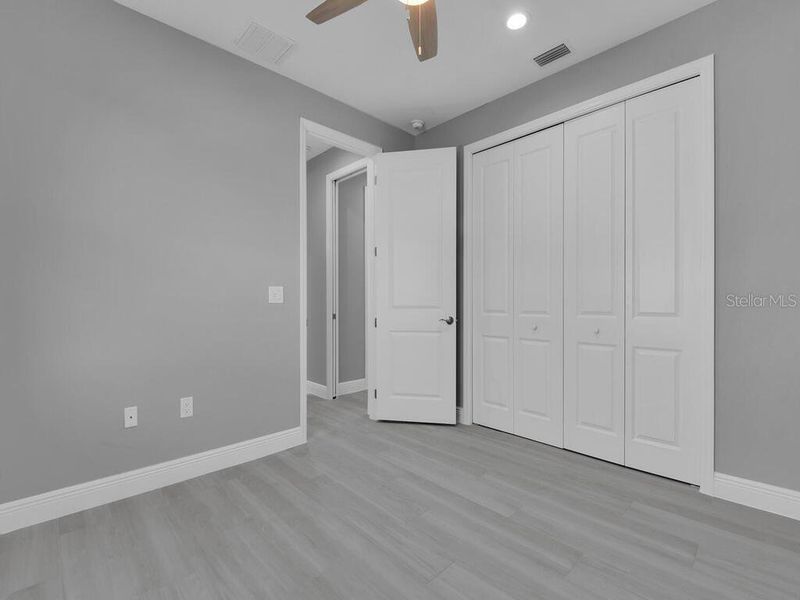 Spacious, unfurnished interior of a new home in , Rotonda West (Image 26).