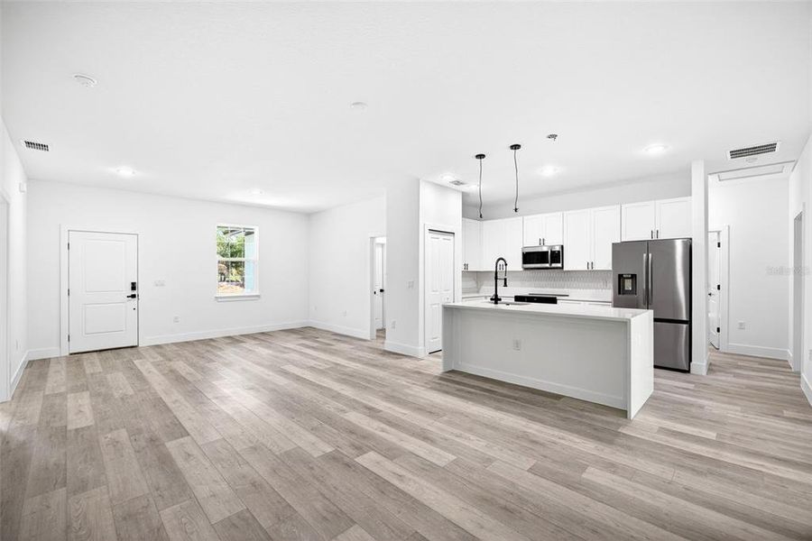 Image 33 of a home in .