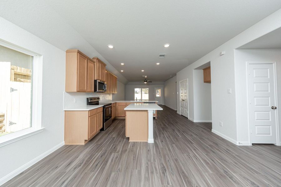 Furnished interior view inside a new home in Lake Conroe Area Homes, Montgomery (Image 9).