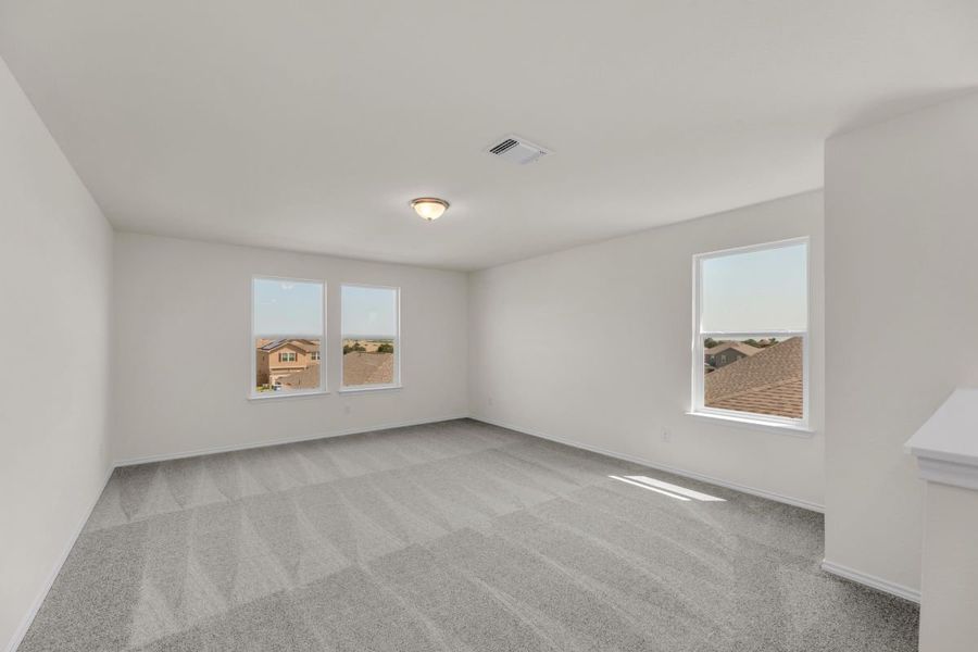 Spacious, unfurnished interior of a new home in Sonterra - Cool Water, Jarrell (Image 8).