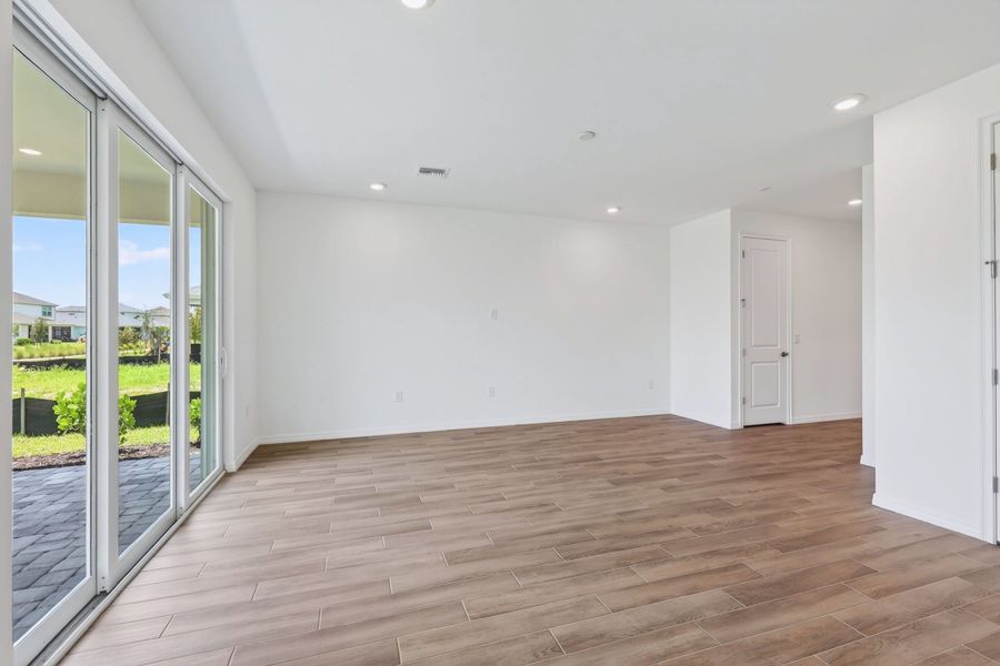 Spacious, unfurnished interior of a new home in The Sanctuary – Coastal Collection, Punta Gorda (Image 23). Spacious, unfurnished interior of a new home in The Sanctuary – Coastal Collection, Punta Gorda (Image 23).