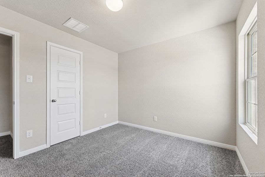 Spacious, unfurnished interior of a new home in Cinco Lakes, San Antonio (Image 24). Spacious, unfurnished interior of a new home in Cinco Lakes, San Antonio (Image 24).