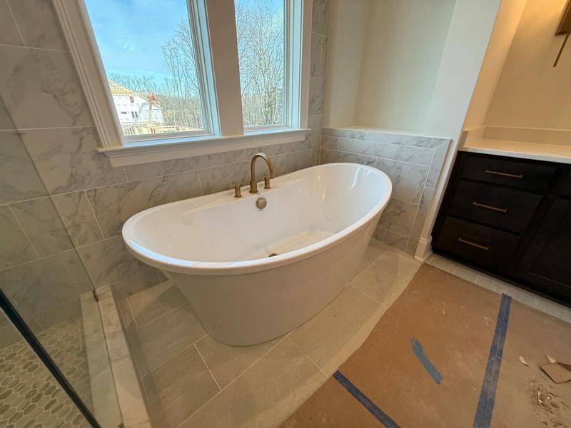 The Somerville E Primary Suite Bathroom