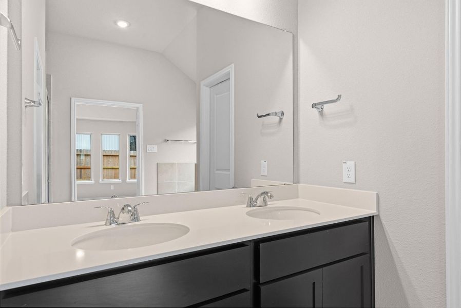 Image 30 of a home in Escondido.